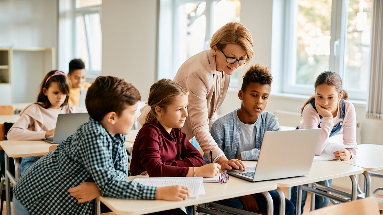 Nuevos modelos de enseñanza están siendo adoptados en los colegios (imagen de referencia).