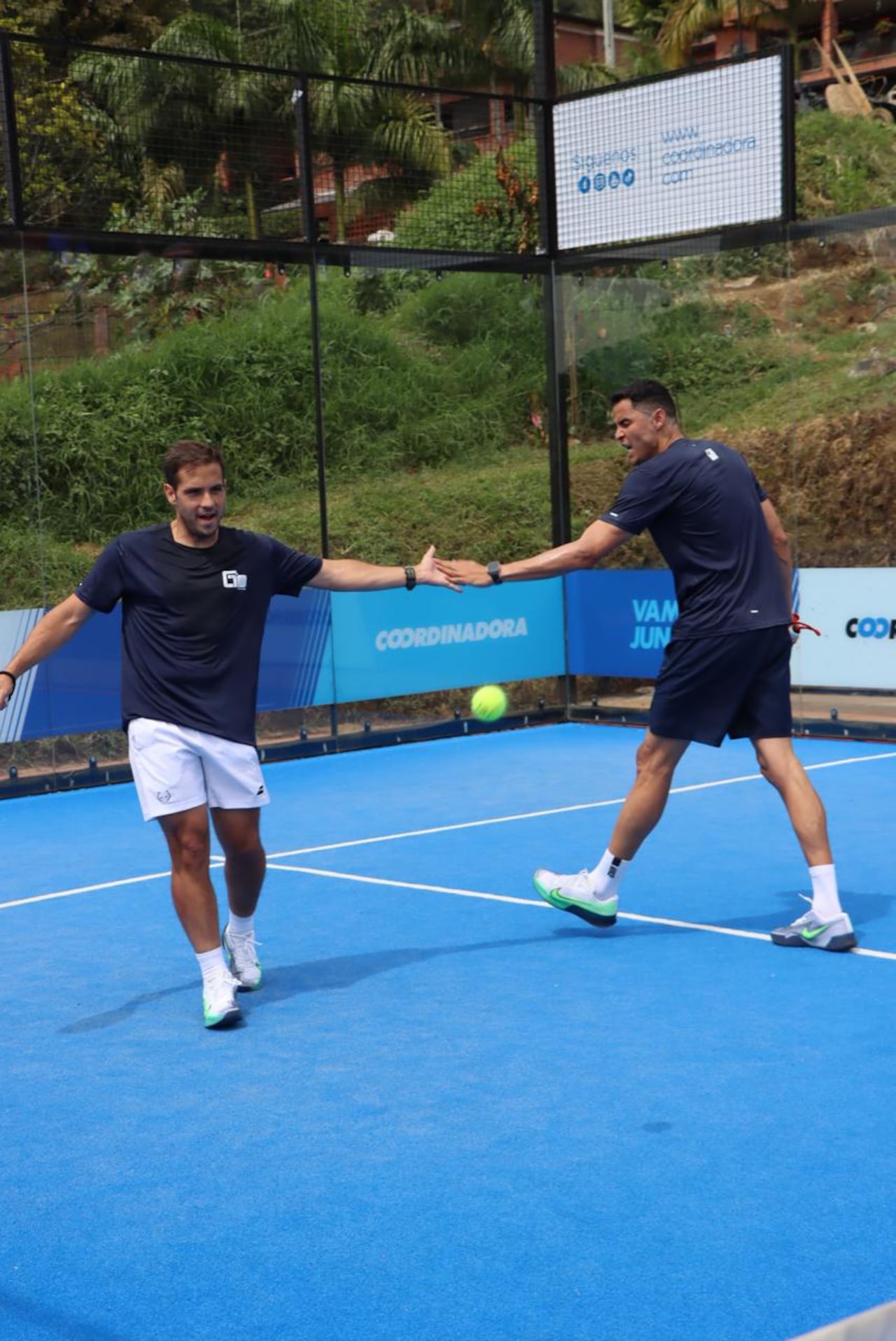 Giovanni Moreno, exfutbolista se destaca en el pádel, Su compañero de competencias es Manuel López