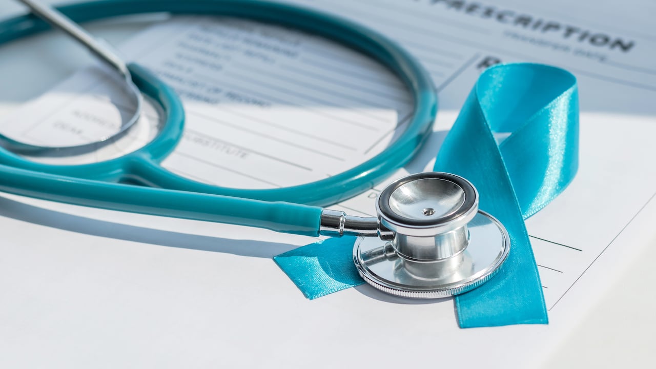 Noviembre Azul invita a hablar sin miedo sobre la salud masculina y a no postergar los exámenes preventivos