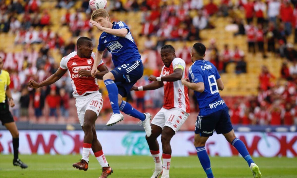 Se acaba el primer tiempo en empate.