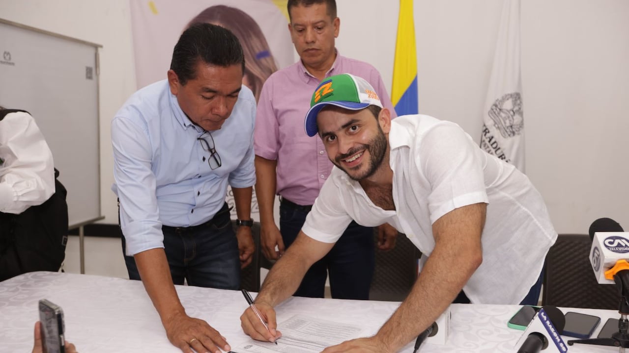 Erasmo Zuleta recibió el respaldo político de varios partidos políticos.