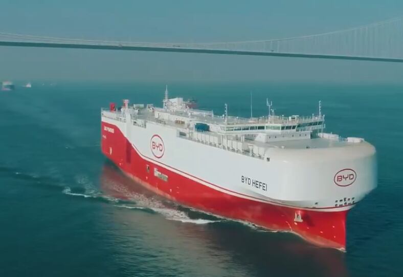 BYD puso a operar el Hefei, su nuevo buque con capacidad para transportar 7.000 vehículos.