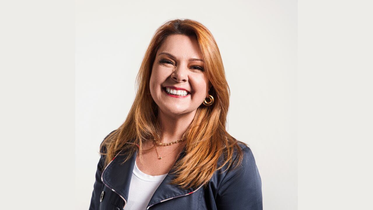 En su nuevo libro, cuyo prólogo está escrito por Mónica Fonseca y Juan Pablo Raba, Julita ofrece una guía práctica para que padres y educadores puedan fomentar estas competencias en los jóvenes.