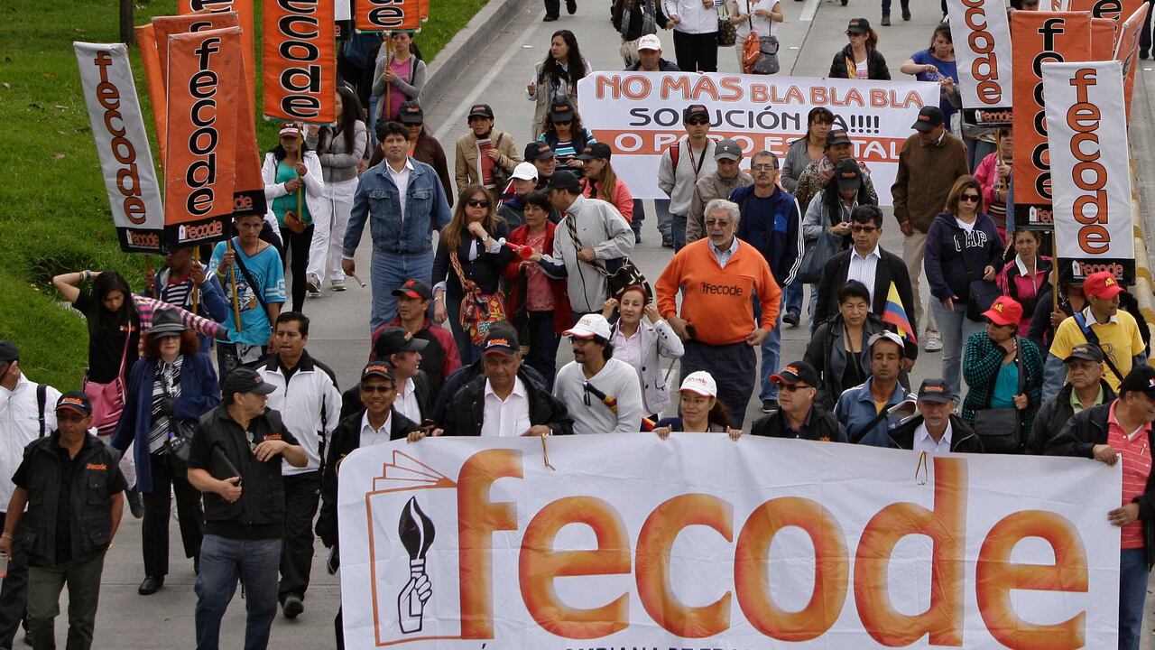 El gremio denunció en un comunicado que los educadores colombianos no reciben a tiempo los medicamentos.