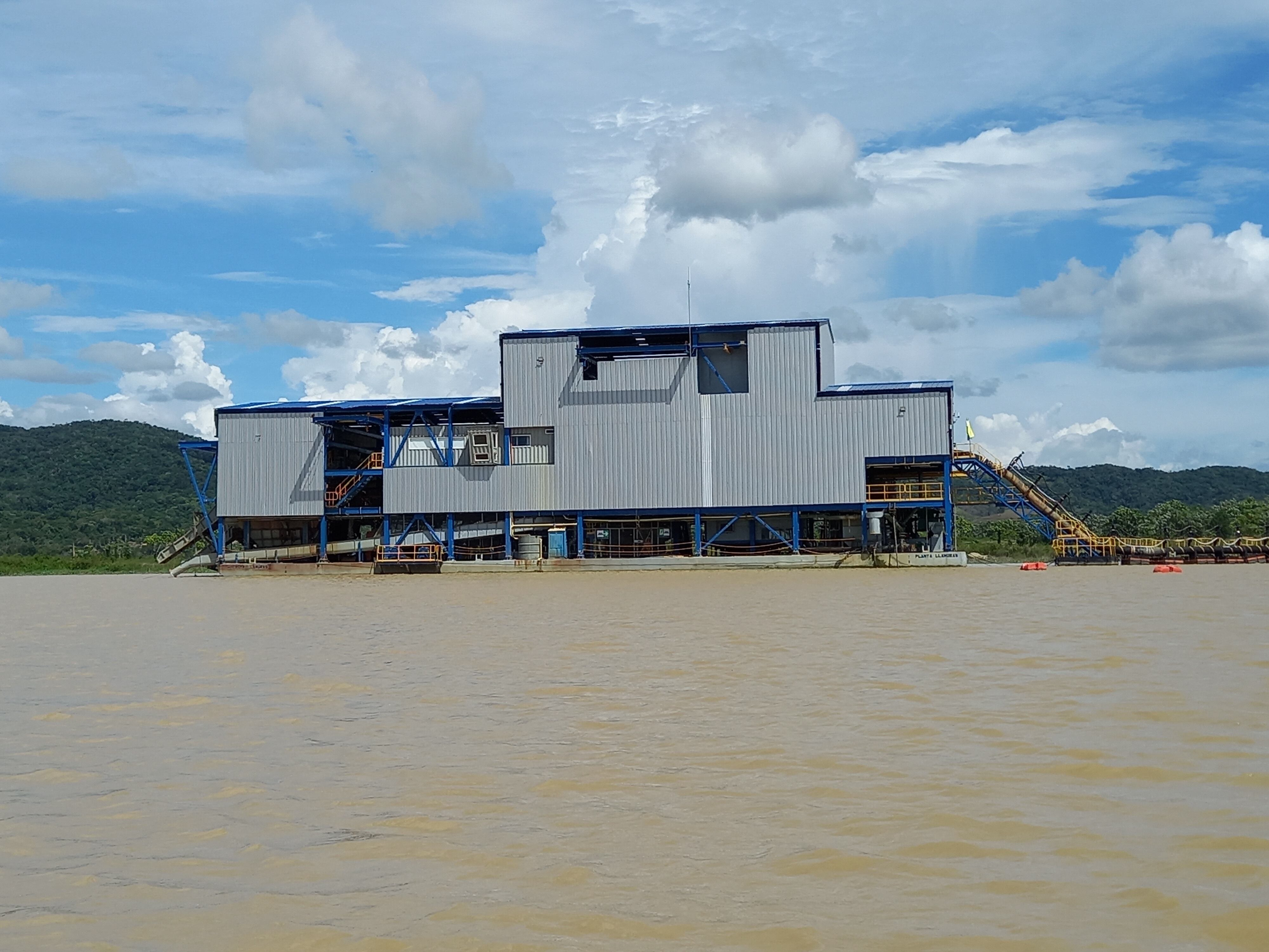 Centro de procesamiento de la draga Llaneros, la cual cuenta con la última tecnología disponible