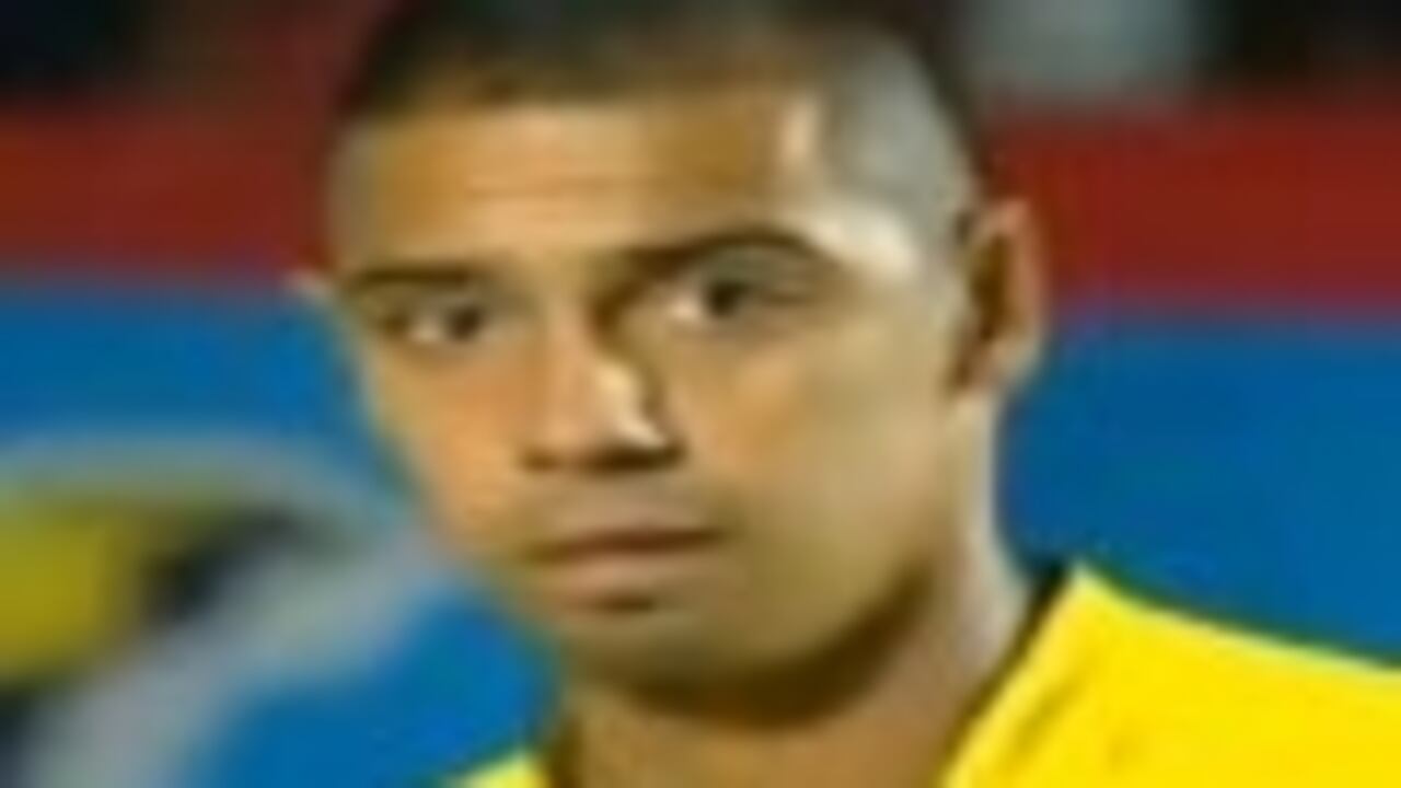 Carlos Chávez, portero de Patriotas, equipo reicen ascendido a primera división.