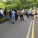 Bloqueo en la vía Bucaramanga - San Alberto.