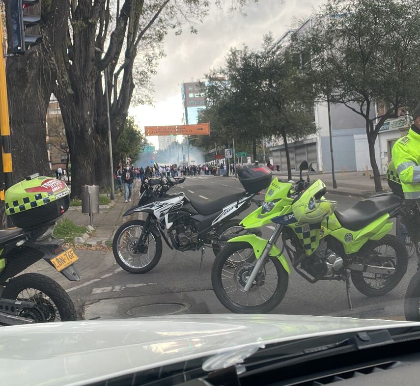 Nuevamente se registran enfrentamientos entre uniformados y la Policía.