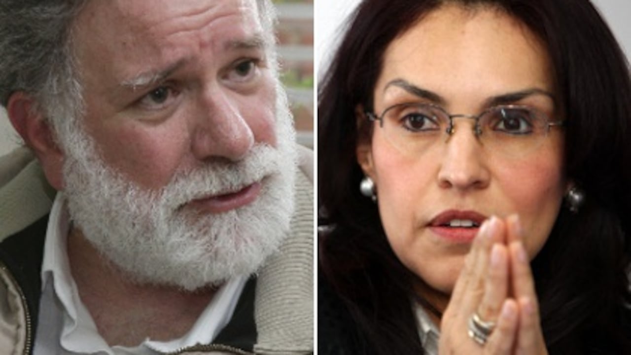 El excomisionado de paz Luis Carlos Restrepo y la fiscal general de la Nación, Viviane Morales.