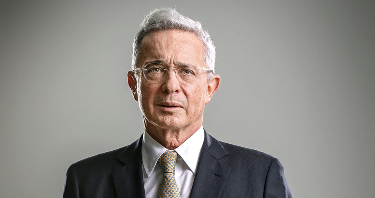 ÁLVARO URIBE