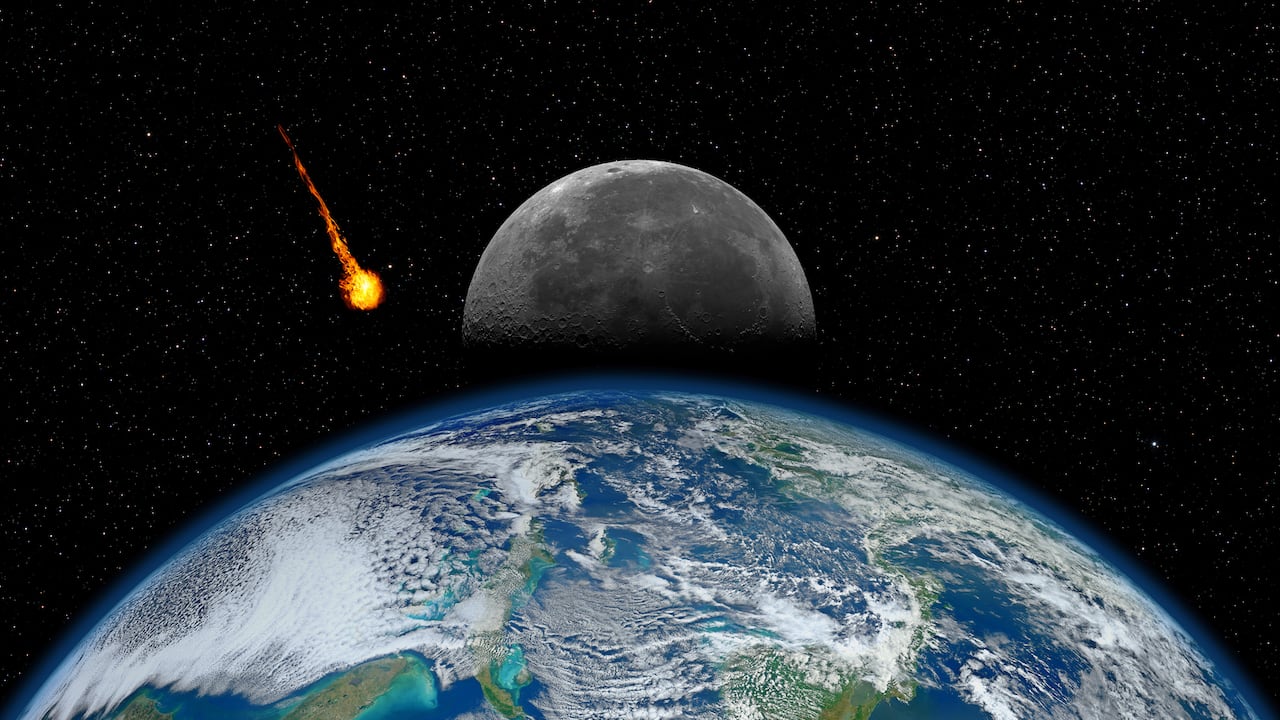 La Luna podría actuar como un escudo ante el asteroide 2024 YR4, según los últimos estudios