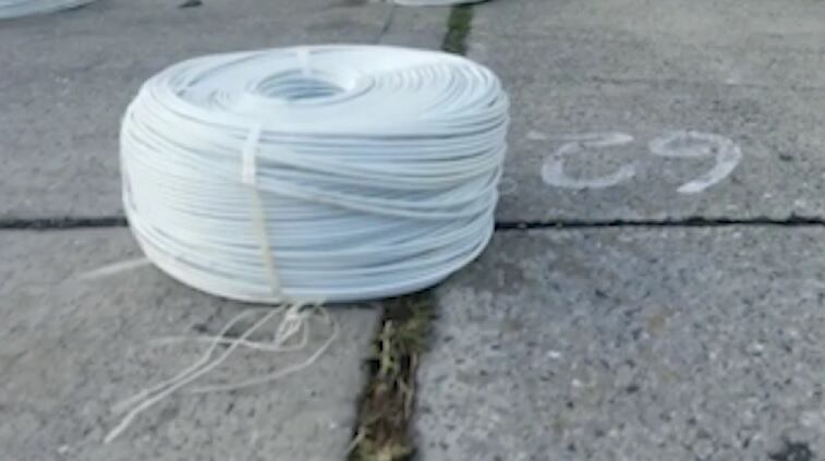 En las vías de Nariño capturaron a tres personas que transportaban explosivos en una camioneta.