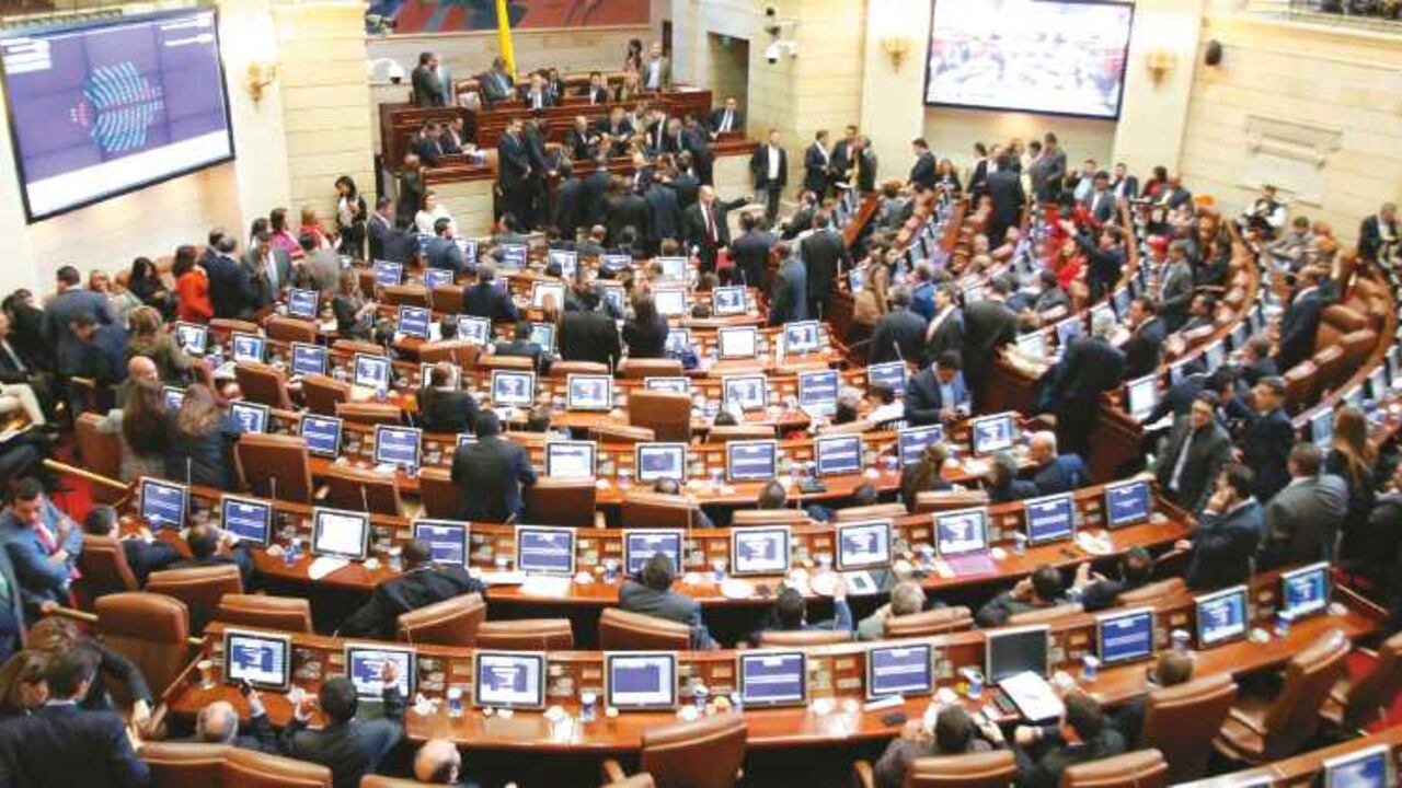 En la Cámara de Representantes, los primíparos del uribismo expusieron sus argumentos para oponerse.