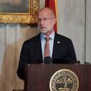 “Está claro que TikTok representa un riesgo de seguridad nacional inaceptable" aseguró el miembro de la Comisión Federal de Comunicaciones de Estados Unidos, Brendan Carr.