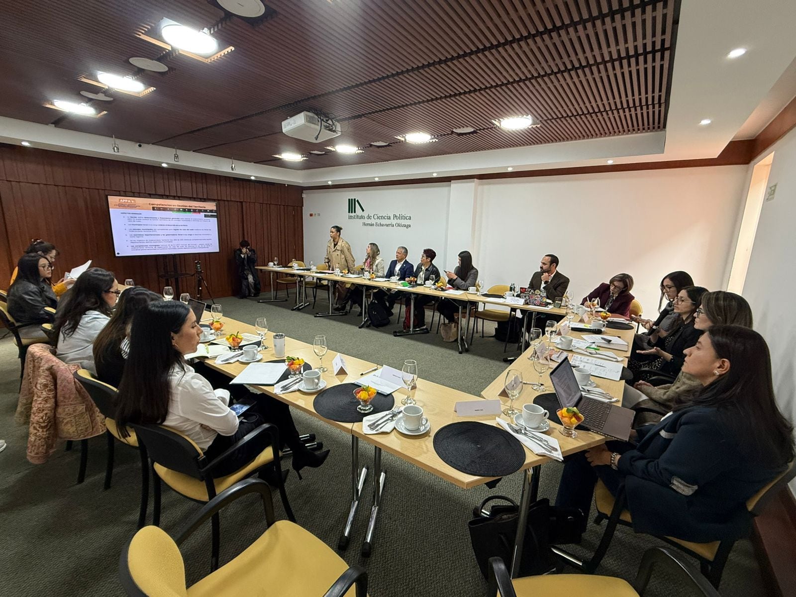 Las organizaciones advierten que cerca del 83% del territorio nacional está cubierto por instrumentos creados desde el nivel central que amenazan la autonomía local.