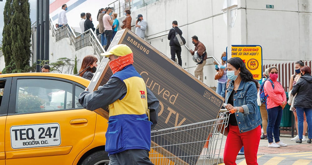   La mayor bancarización, derivada de la pandemia, permitirá que más personas puedan comprar a crédito en las jornadas de descuento.