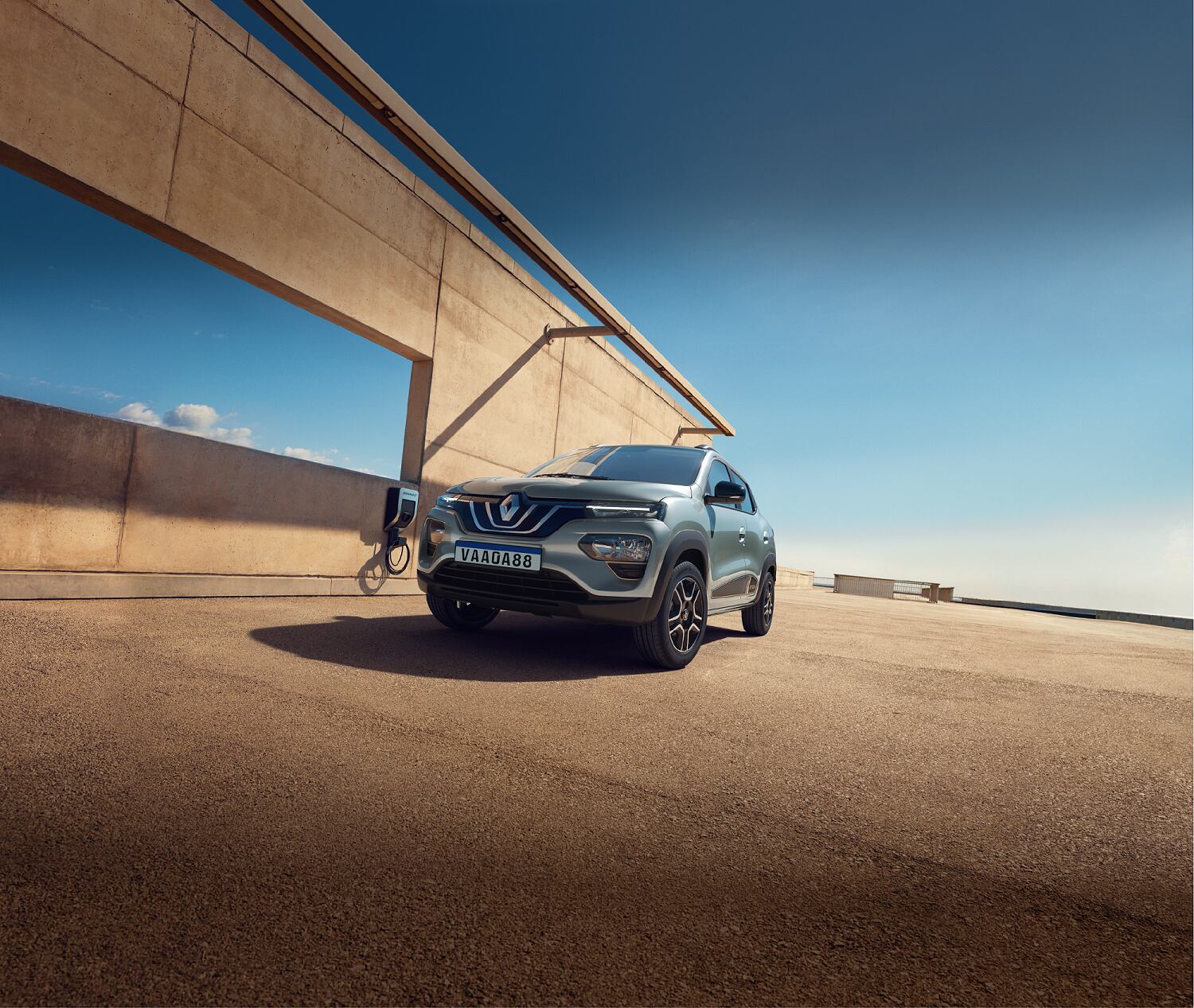 Renault está comprometida con la sostenibilidad y contribuye a la meta de descarbonización con el desarrollo de diferentes tecnologías, adaptadas al contexto del territorio colombiano.