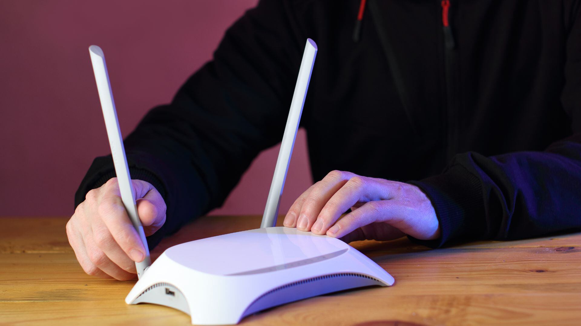 El router wifi puede ser aprovechado por los ciberdelincuentes para estafar.