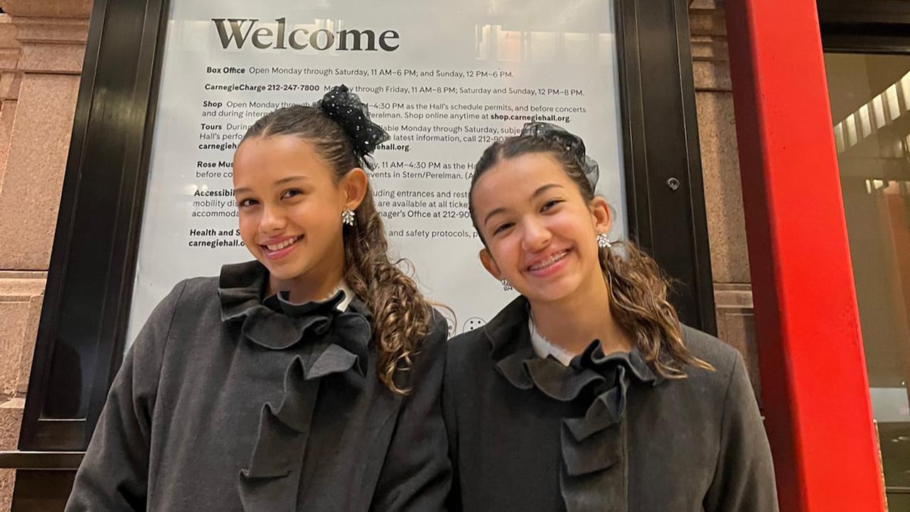 María José y Manuela Bernal Viana