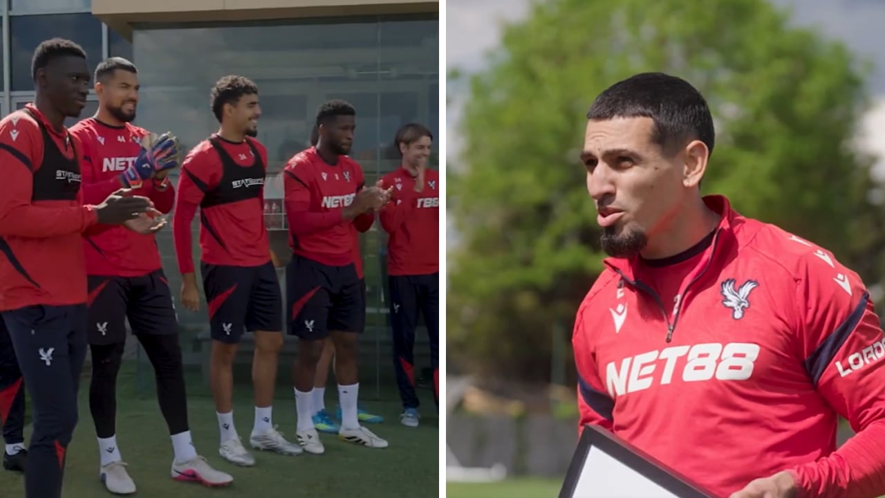 Reconocimiento en Crystal Palace, con Daniel Muñoz, tras llegar a los 100 partidos allí.