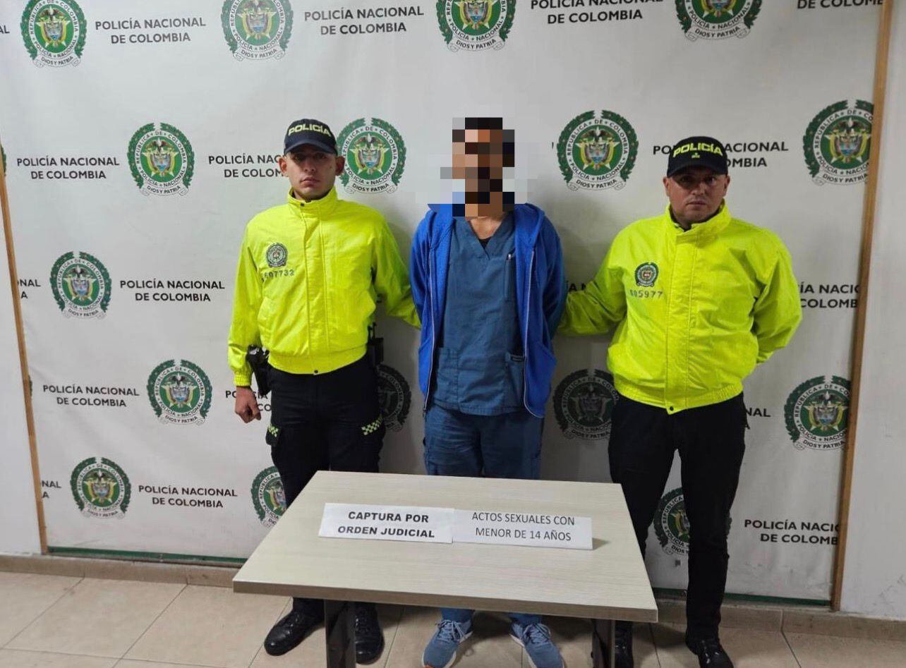 Médico capturado por presuntos hechos sexuales con menor de 14 años.