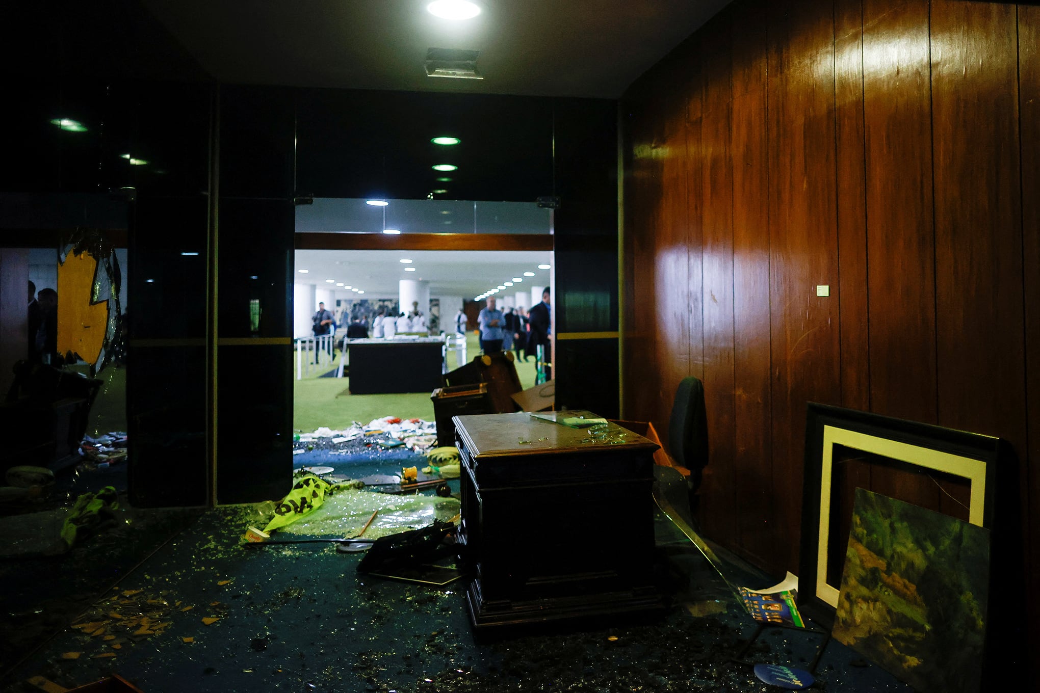 En imágenes : Destrucción tras ataque a instituciones estatales de Brasil