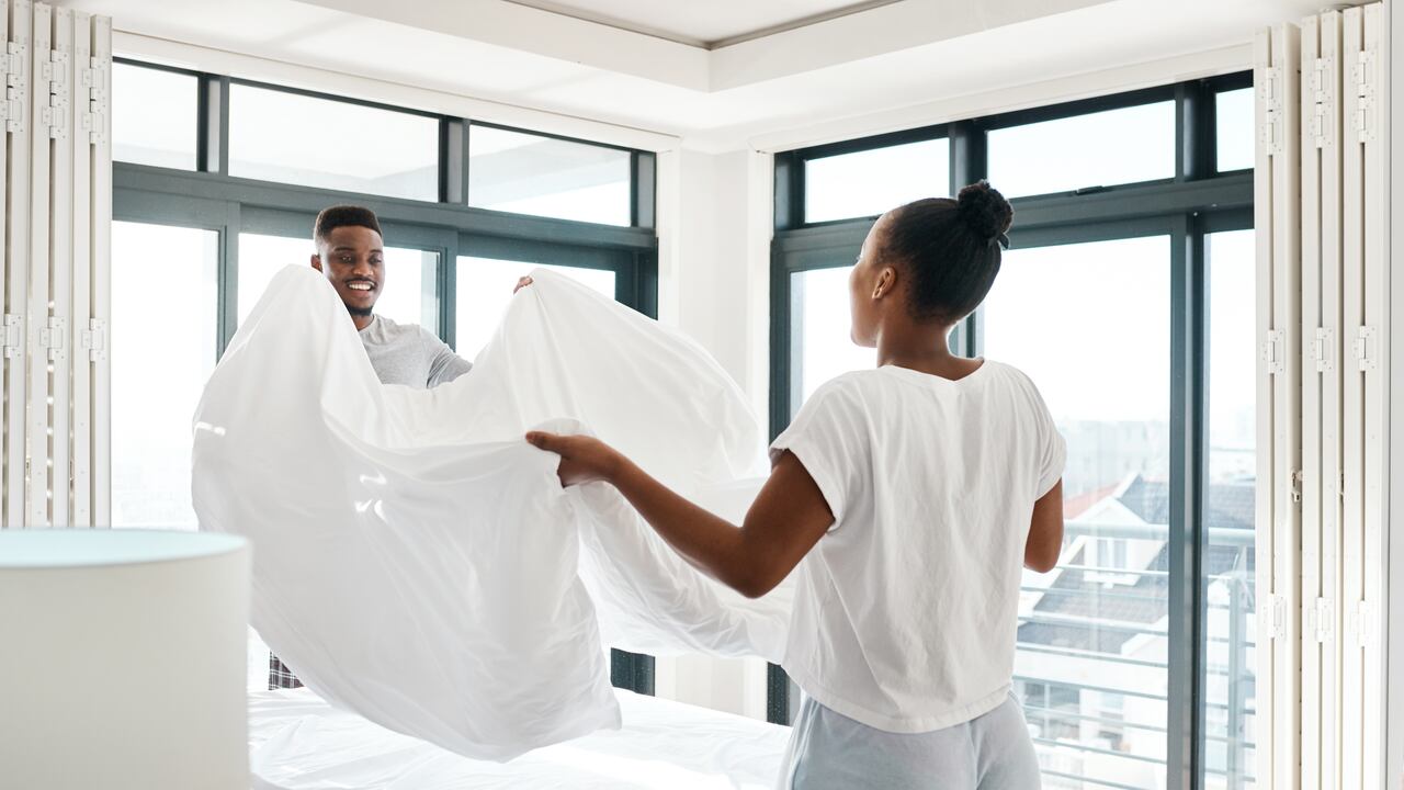 El buen olor de las sábanas ayuda a tener un mejor ambiente en la habitación pricipal.