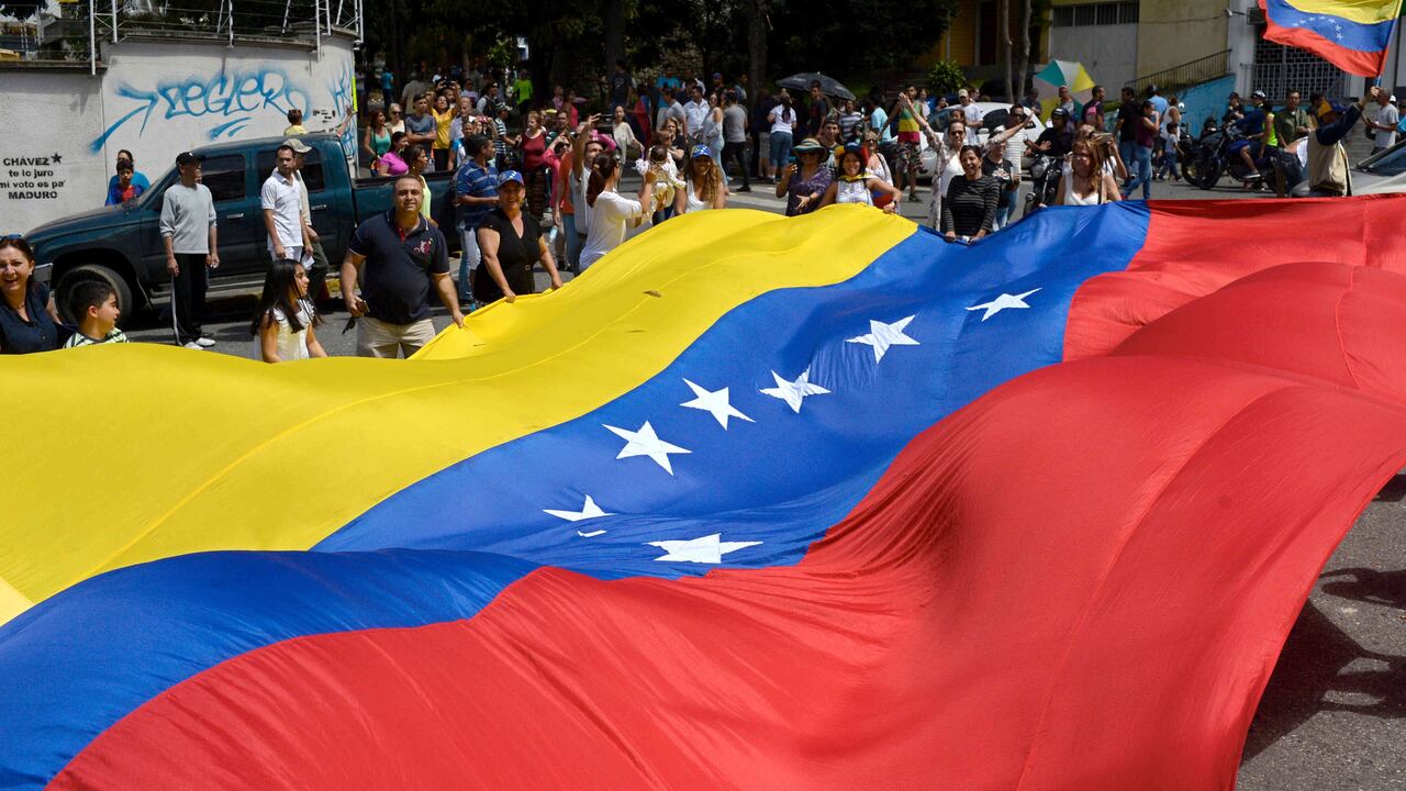 La oposición esperaba una votación cercana a los 14 millones, pero el resultado fue asumido como un triunfo electoral