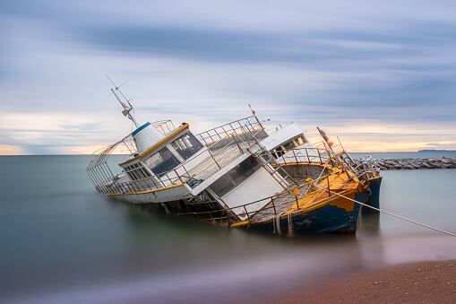 Hace una semana restos del petrolero que naufragó hace tres semanas en aguas de Filipinas fueron hallados, informaron las autoridades después de que el accidente causara una importante mancha negra. Foto referencia