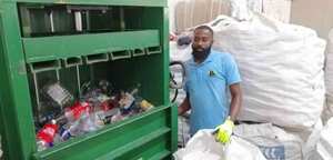 En el centro de acopio se separa, compacta y trituran los residuos que son recogidos semanalmente en San Andrés. Foto: Mauricio Ochoa Suárez