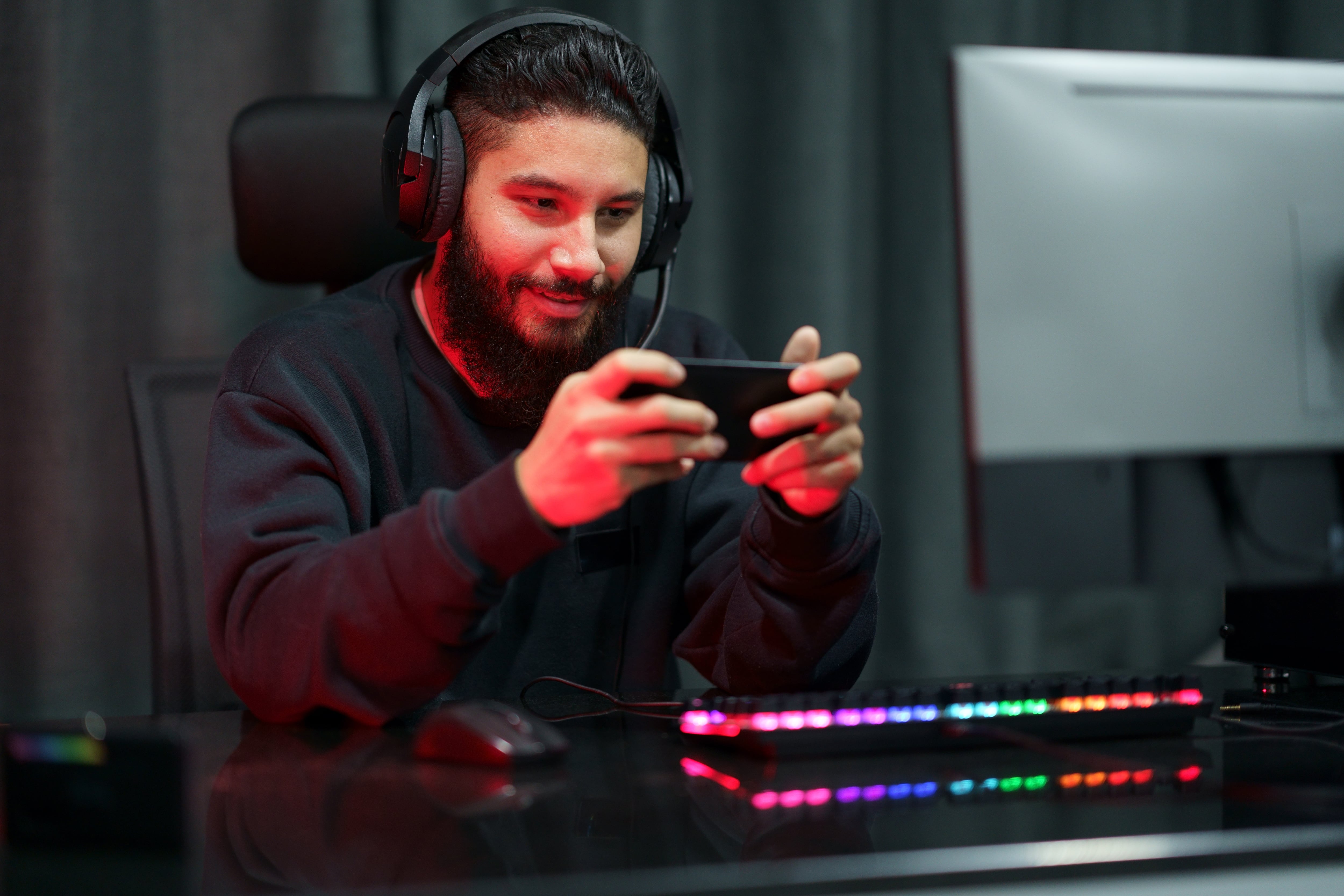 Para minimizar los problemas de trabado, es recomendable mantener los dispositivos actualizados.