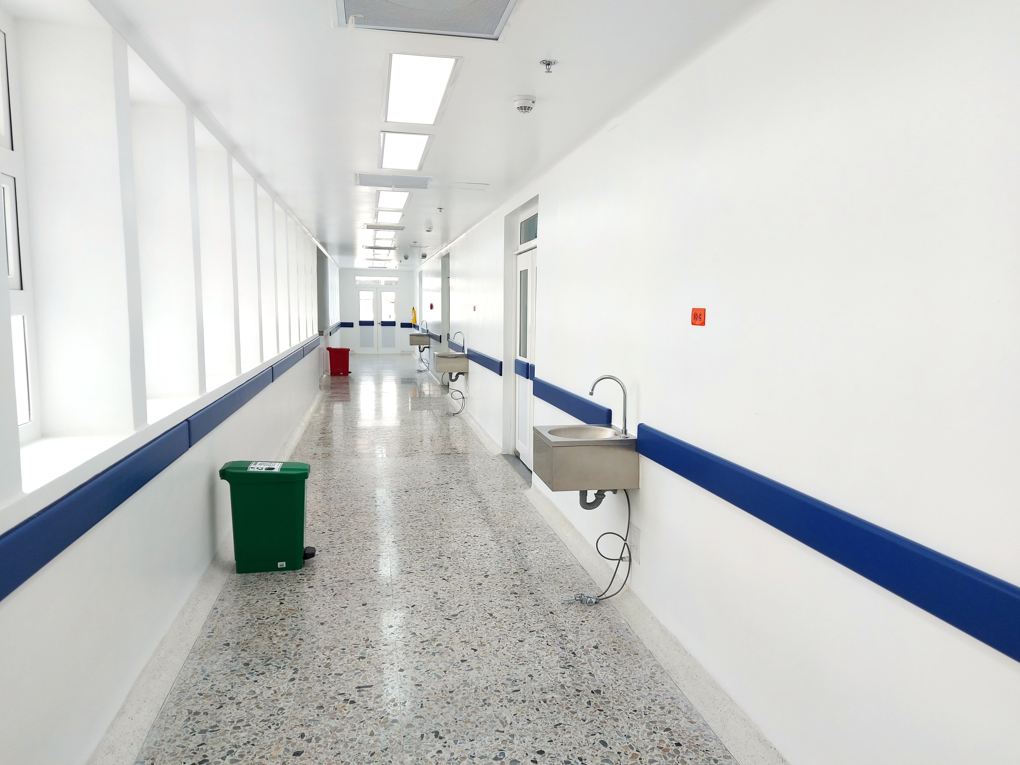 La intervención solucionó problemas de humedad y filtraciones, y modernizó diferentes elementos arquitectónicos.