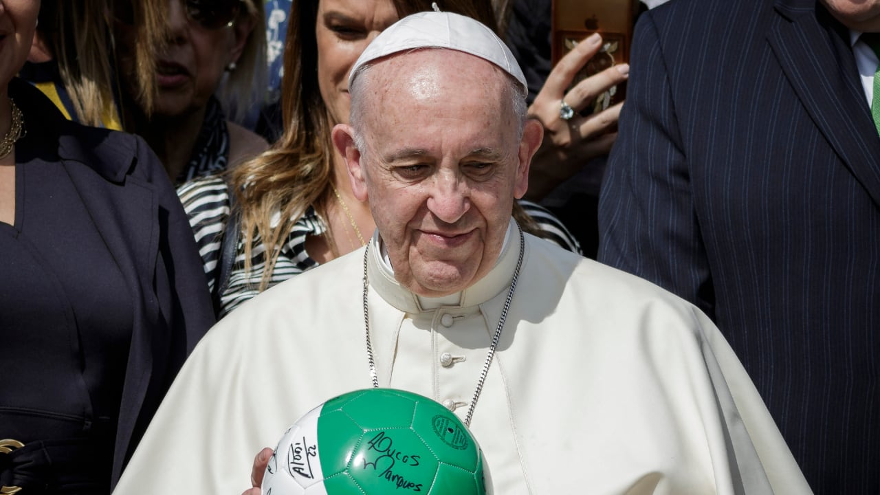 El Papa Francisco siempre fue muy cercano al fútbol
