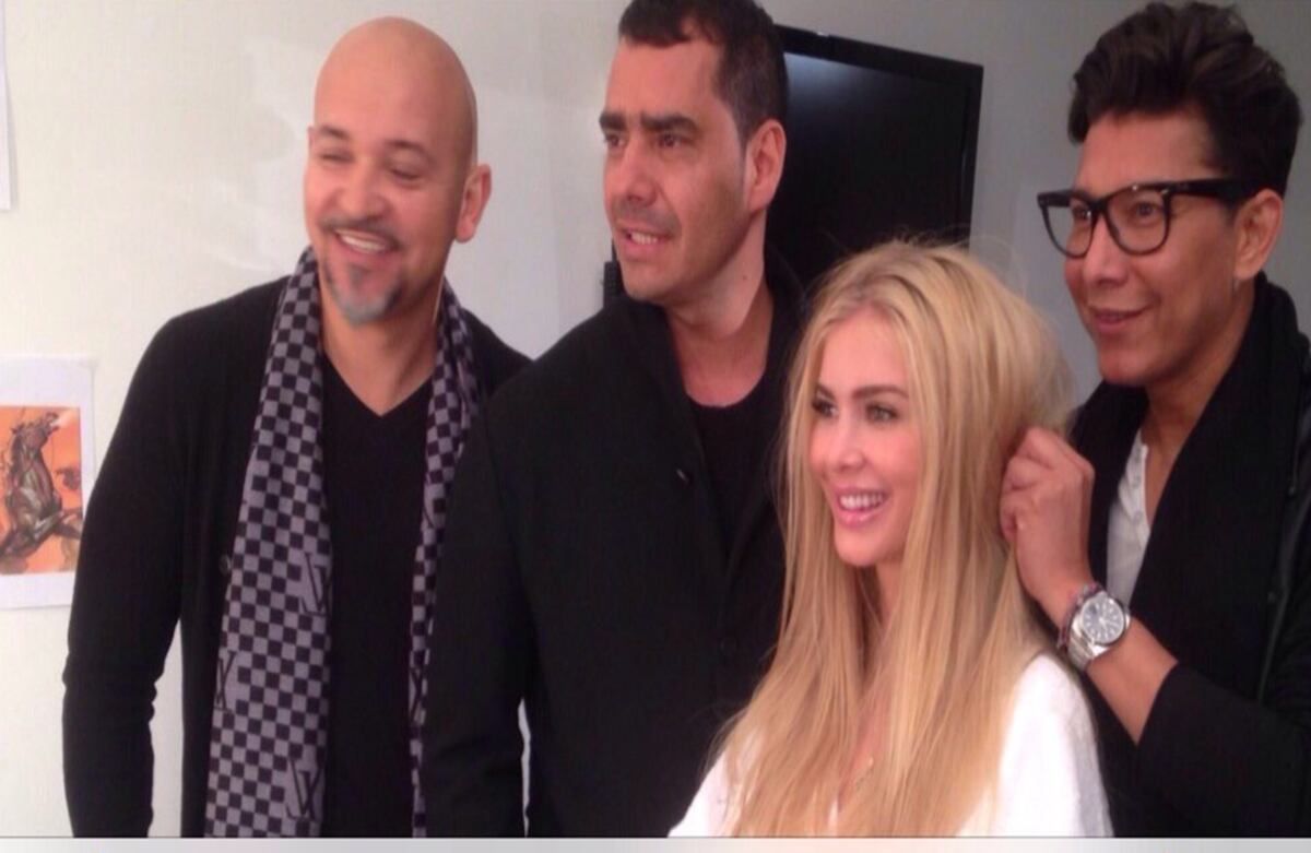 El fotógrafo Mauricio Vélez y el estilista Franklyn Ramos están a cargo de la sesión de fotos. 