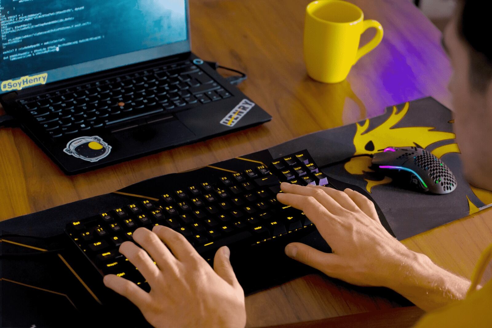 Los interesados podrán estudiar cuando quieran y completar el programa a su ritmo, sin cumplir ningún horario.