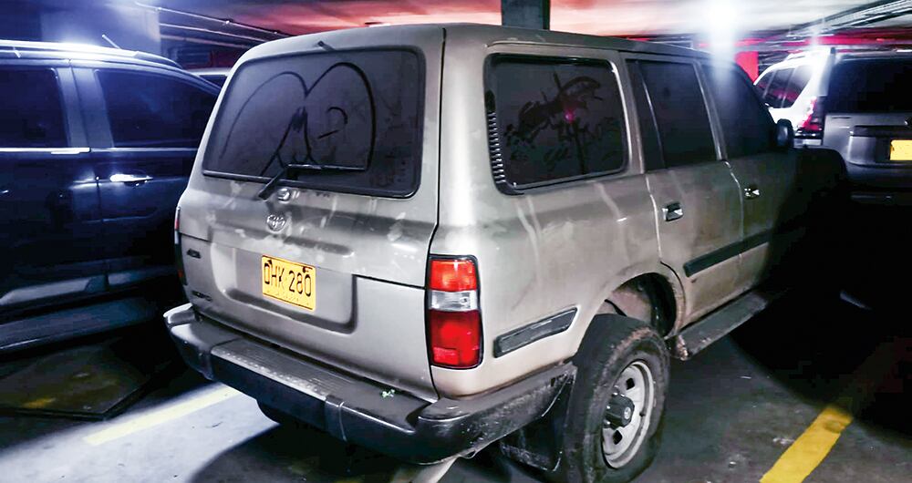 CEMENTERIO DE CARROS_11