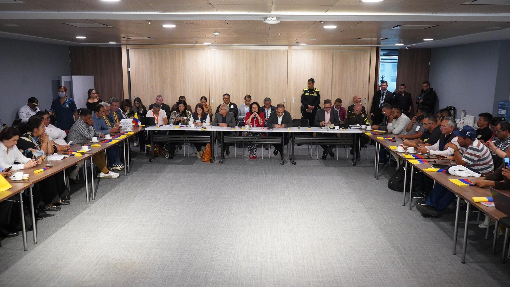 mesa de diálogo con transportadores, Ministerio de Transporte