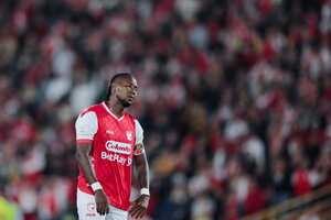 El delantero puso lo cara tras el difícil momento por el que atraviesa el equipo.