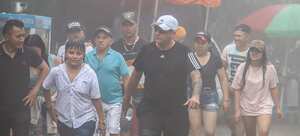 Aproximadamente 25 mil personas subieron al Cerro de las Tres Cruces este Viernes Santo.