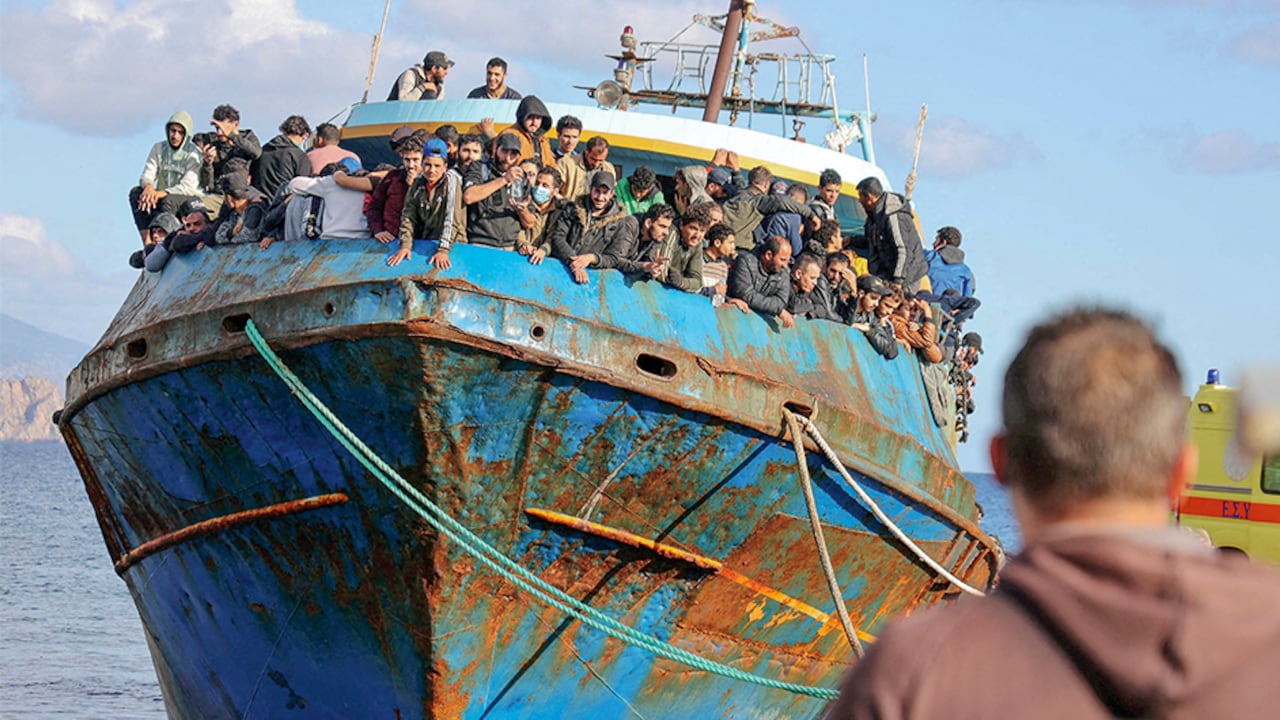 Los migrantes no tendrán “garantía alguna de poder beneficiarse de una protección en el país” al que serán expulsados, denunció la ONU.