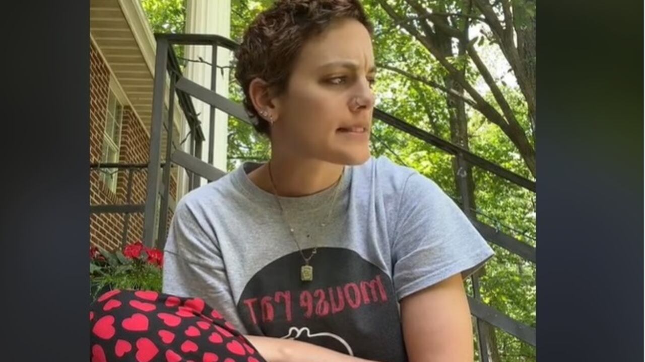 “‘Cat’ vio cómo su música llegaba a lugares, ella nunca lo esperó, y descansa en la paz de saber que seguirá manteniendo a su hijo a través de su música. Esto no hubiera sido posible sin todos ustedes”, reseña el mensaje.