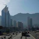 Durante la mañana se presentaron fenómenos de inversión térmica produciendo que los gases contaminantes se mantuvieran en la atmósfera. Foto: Guillermo Torres/Semana