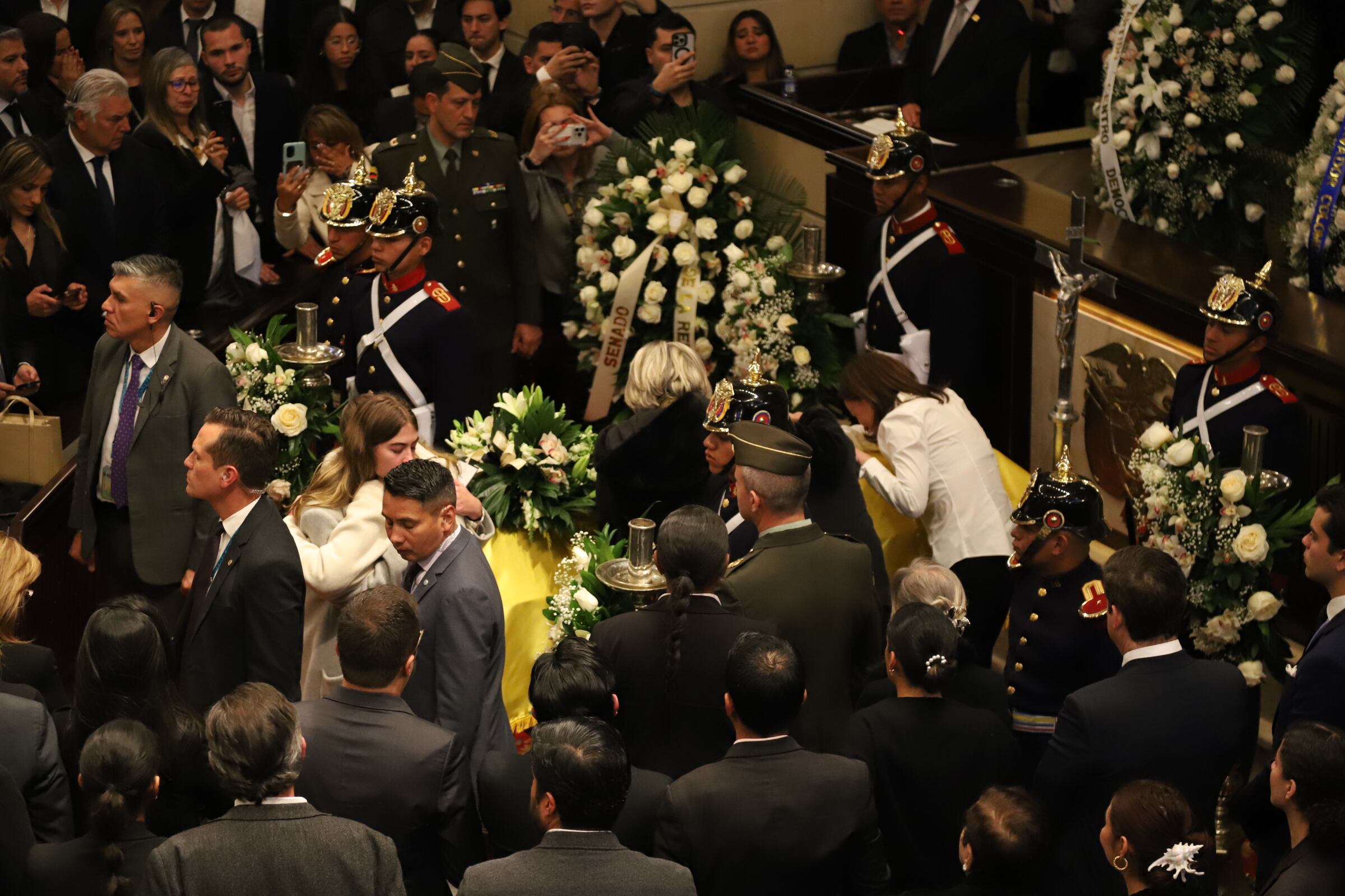 Homenaje póstumo en el Capitolio Nacional a Miguel Uribe Turbay