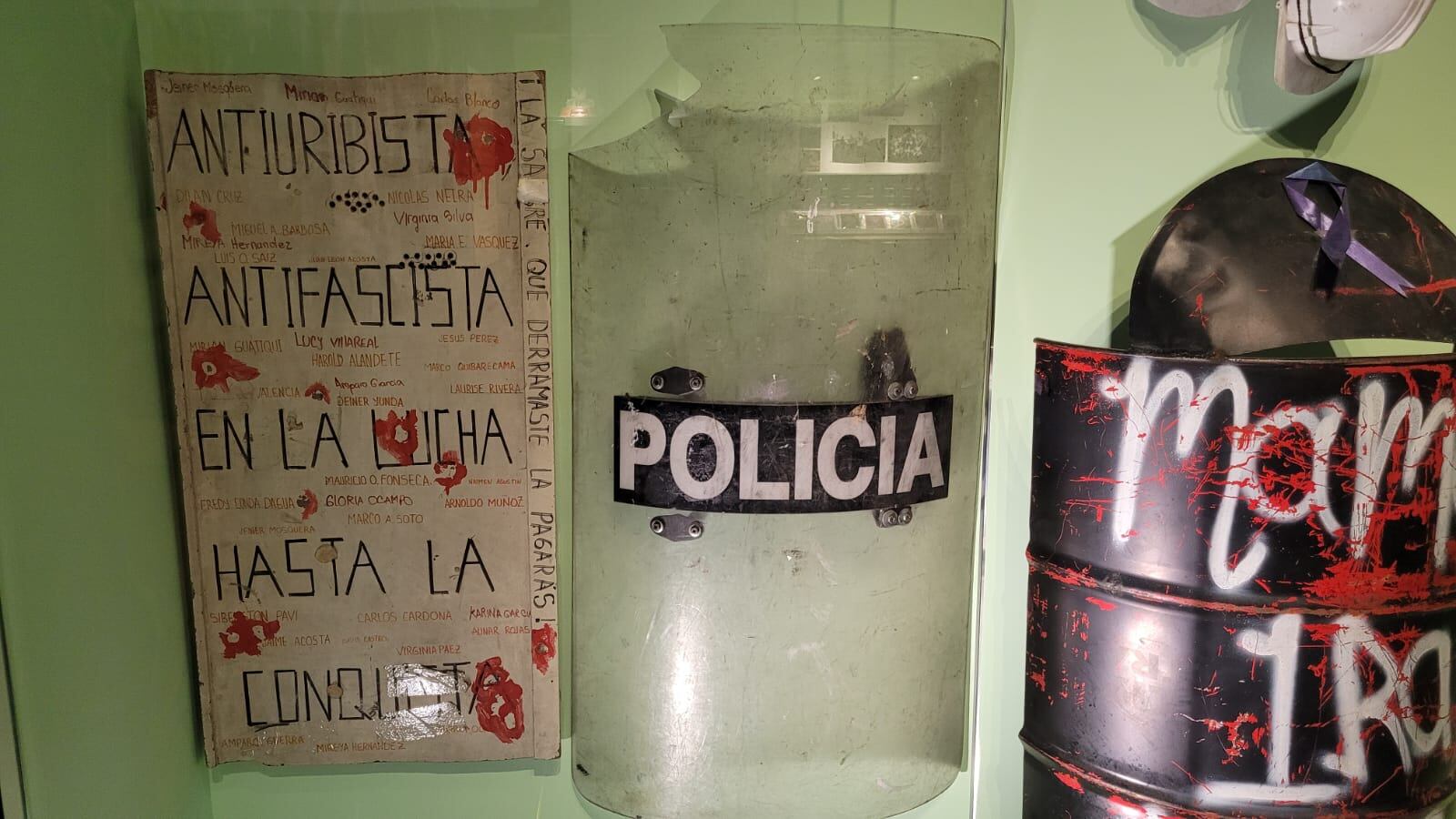 Pieza apología a Primera Línea