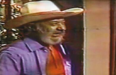 'Amándote': Aunque no tenía un rol protagónico, Muñoz desplegó tal talento al interpretar a Oliverio Currea que hoy muchos le atribuyen el éxito de esta telenovela de 1986.