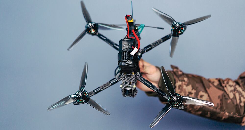    Uno de los nuevos factores de la guerra contra las disidencias es la utilización de drones explosivos por parte de estas estructuras criminales. 