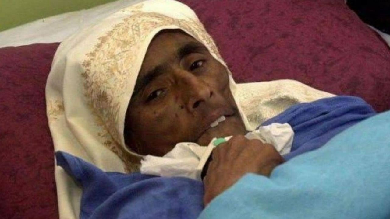 Naqsha Bibi sobrevivió dos meses atrapada bajo los escombros.