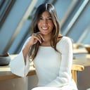 Es importante reconocer que el modelo híbrido no es solo una tendencia local, sino una transformación global en la concepción del trabajo.