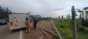 Auto se lanzó por el Salto del Tequendama