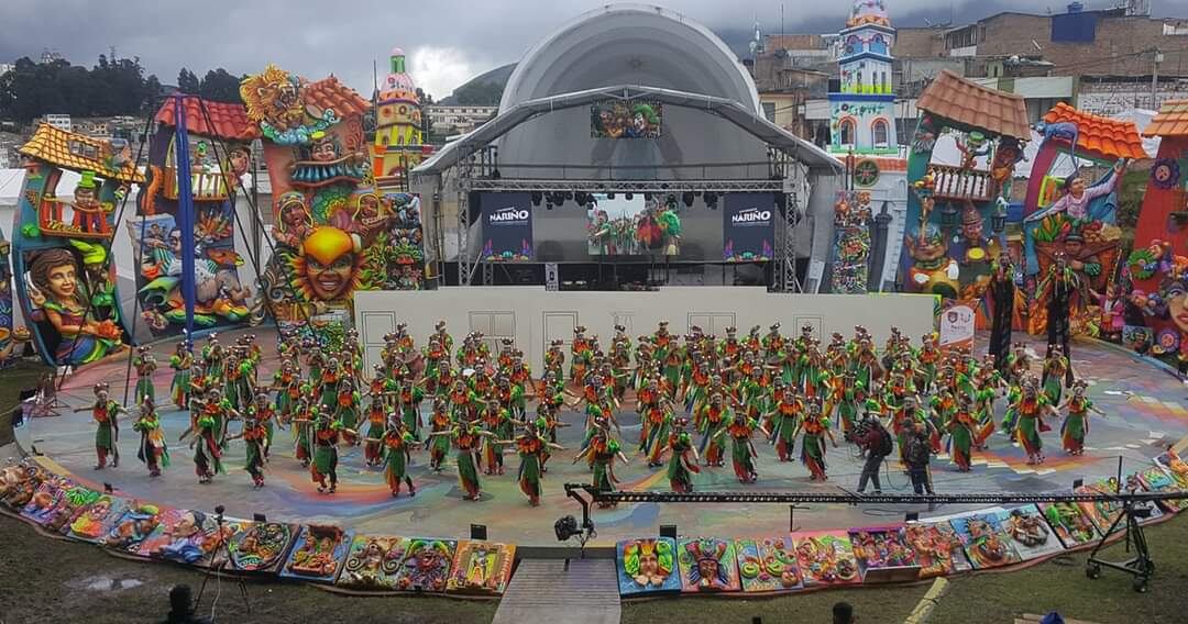 El lema de esta edición del Carnaval de Negros y Blancos es ‘Vuelve y juega el carnaval’.
